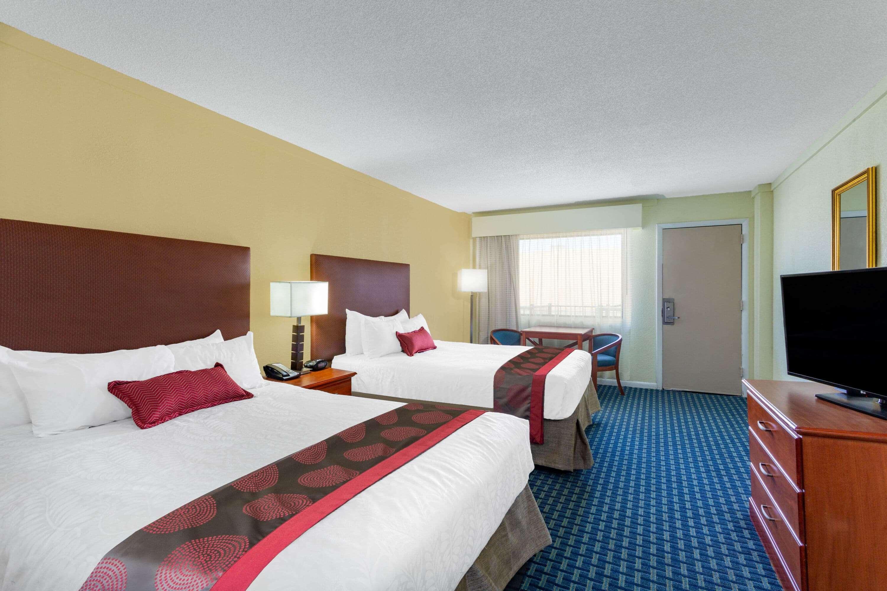 Ramada By Wyndham Virginia Beach Exterior foto