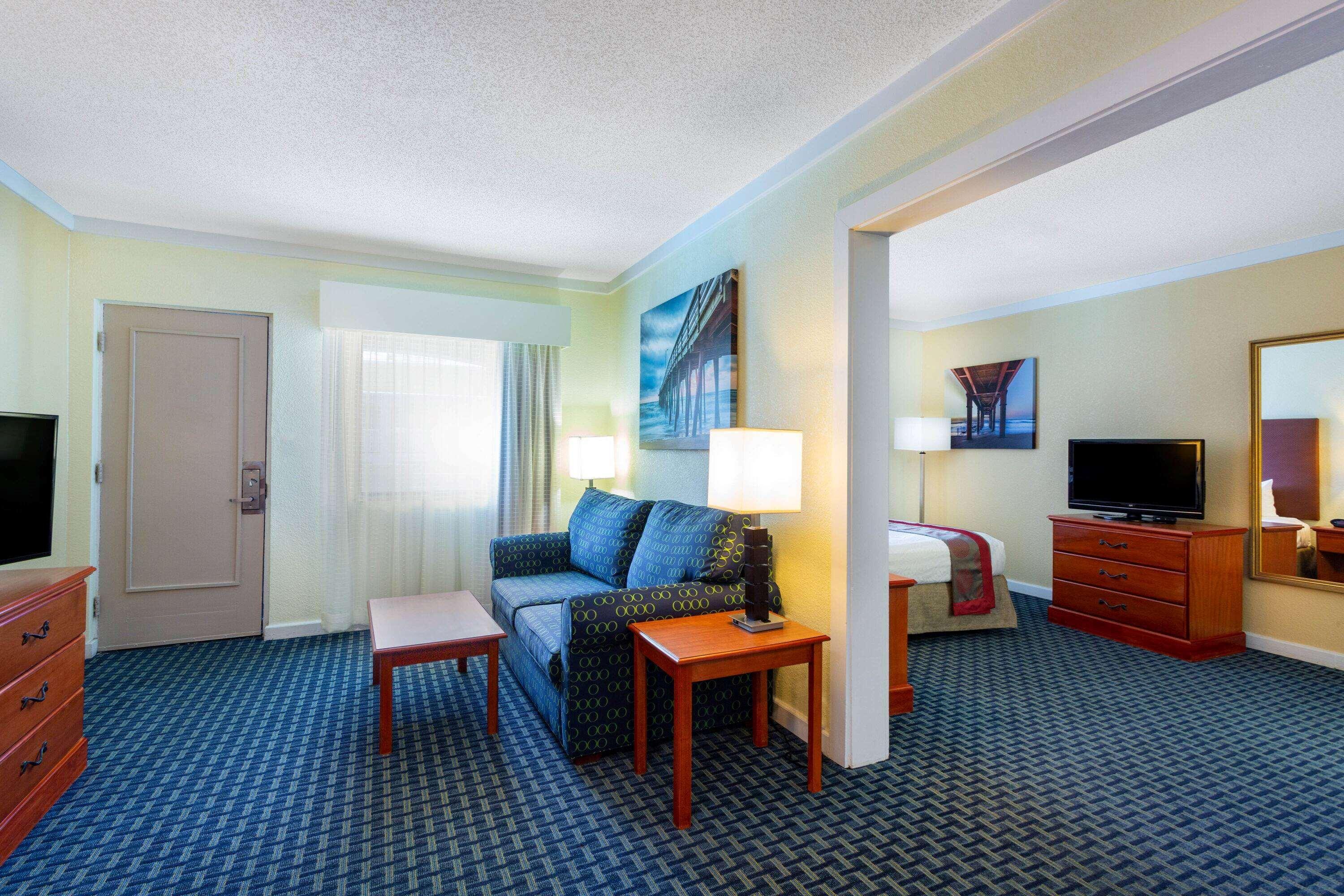 Ramada By Wyndham Virginia Beach Exterior foto